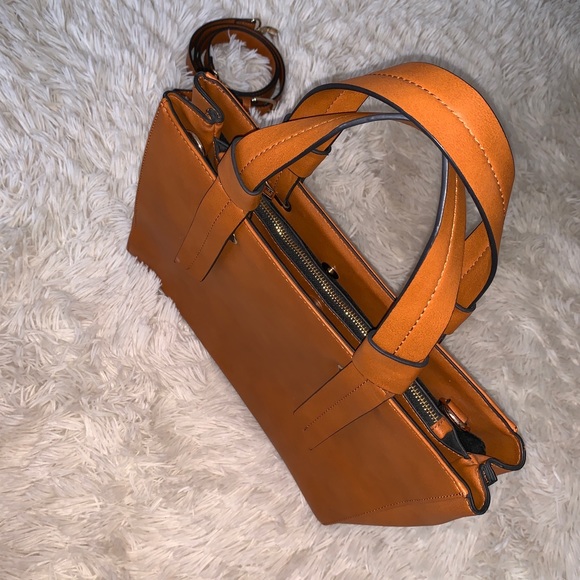 Cognac tote w shoulder strap - Picture 2 of 3